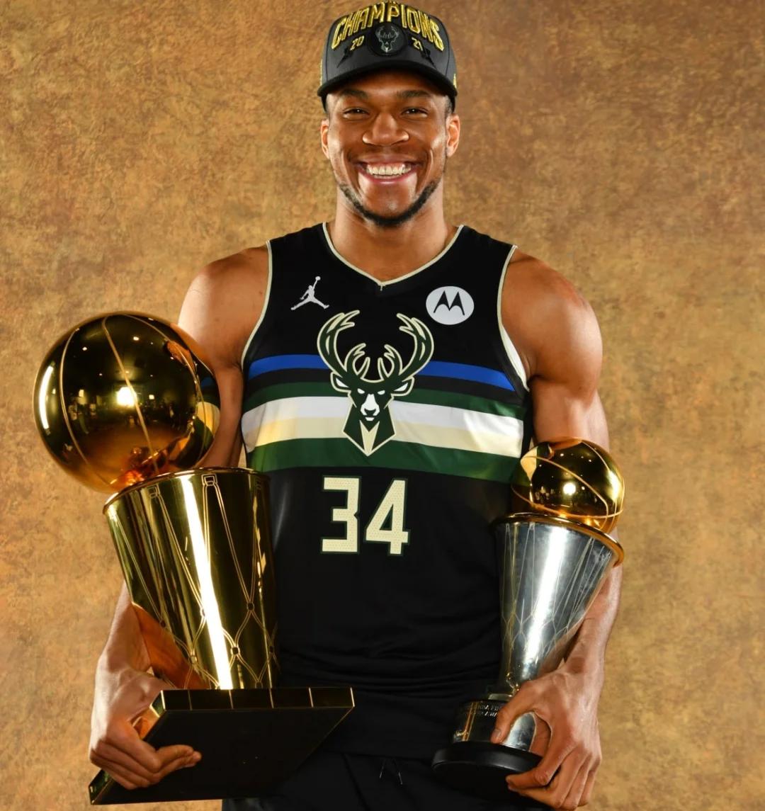 极速竞技-字母哥在加拿大队比赛中大胜，精彩发挥引发热议！的简单介绍